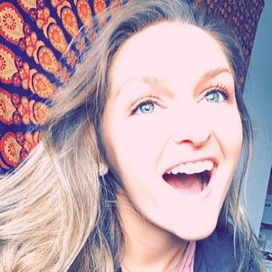 Meet your Posher, Tegan